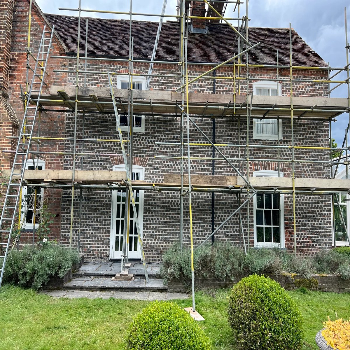 MW Brickwork & Pointing
