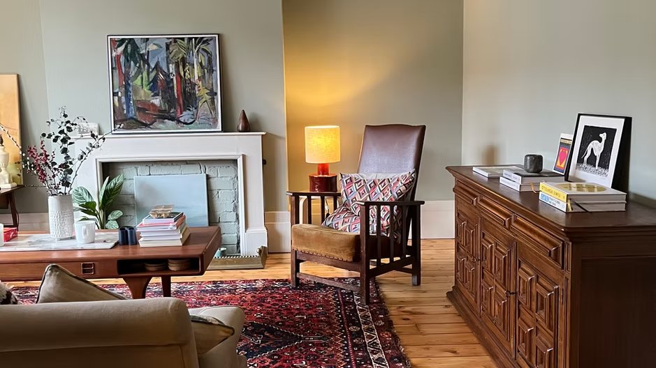 Living room with sanded and polished floor