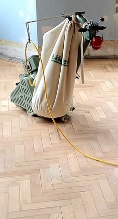Parquet floor restoration equipment