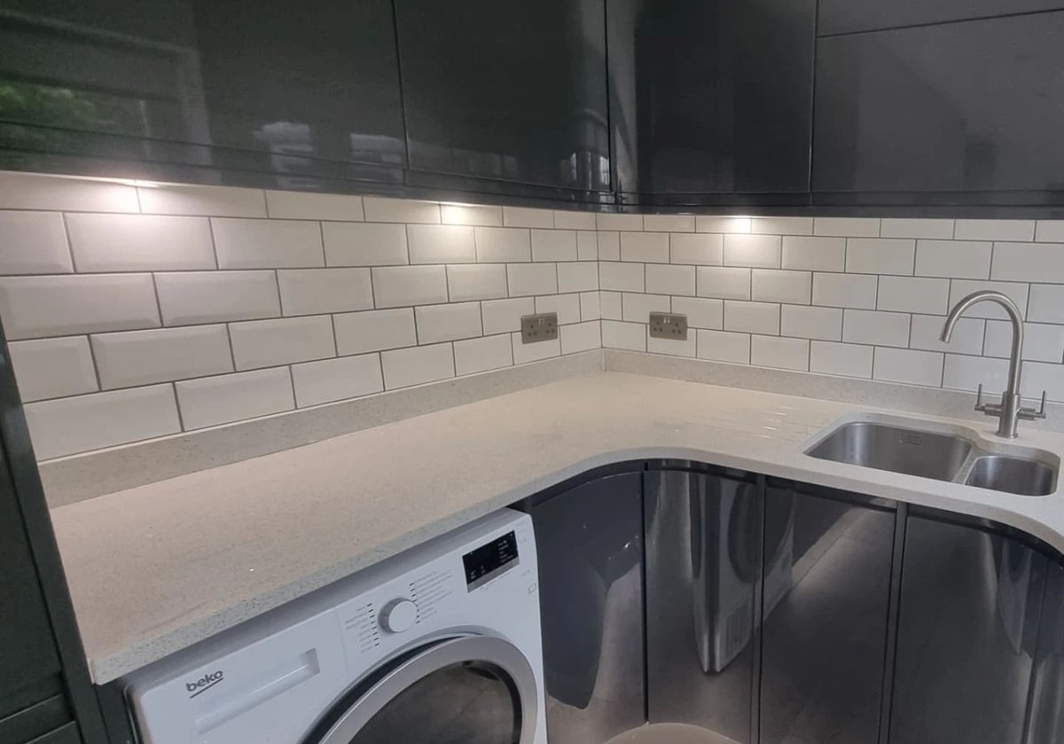Laundry room tiling