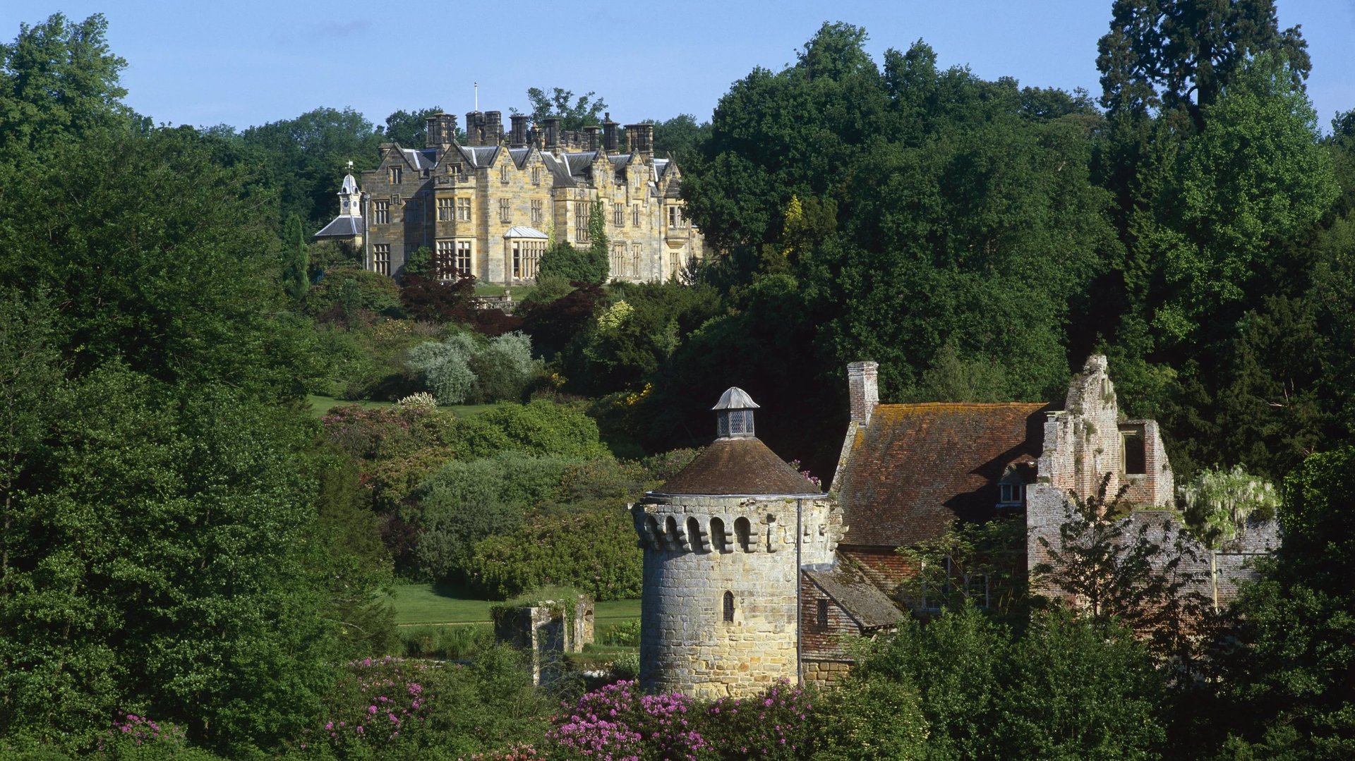 National Trust - Scotney Castle - period home restoration work